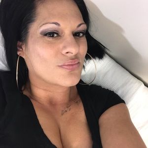 Meet your Posher, Alana